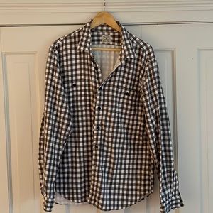 Mens 100% cotton buffalo check shirt. Classic and comfortable!